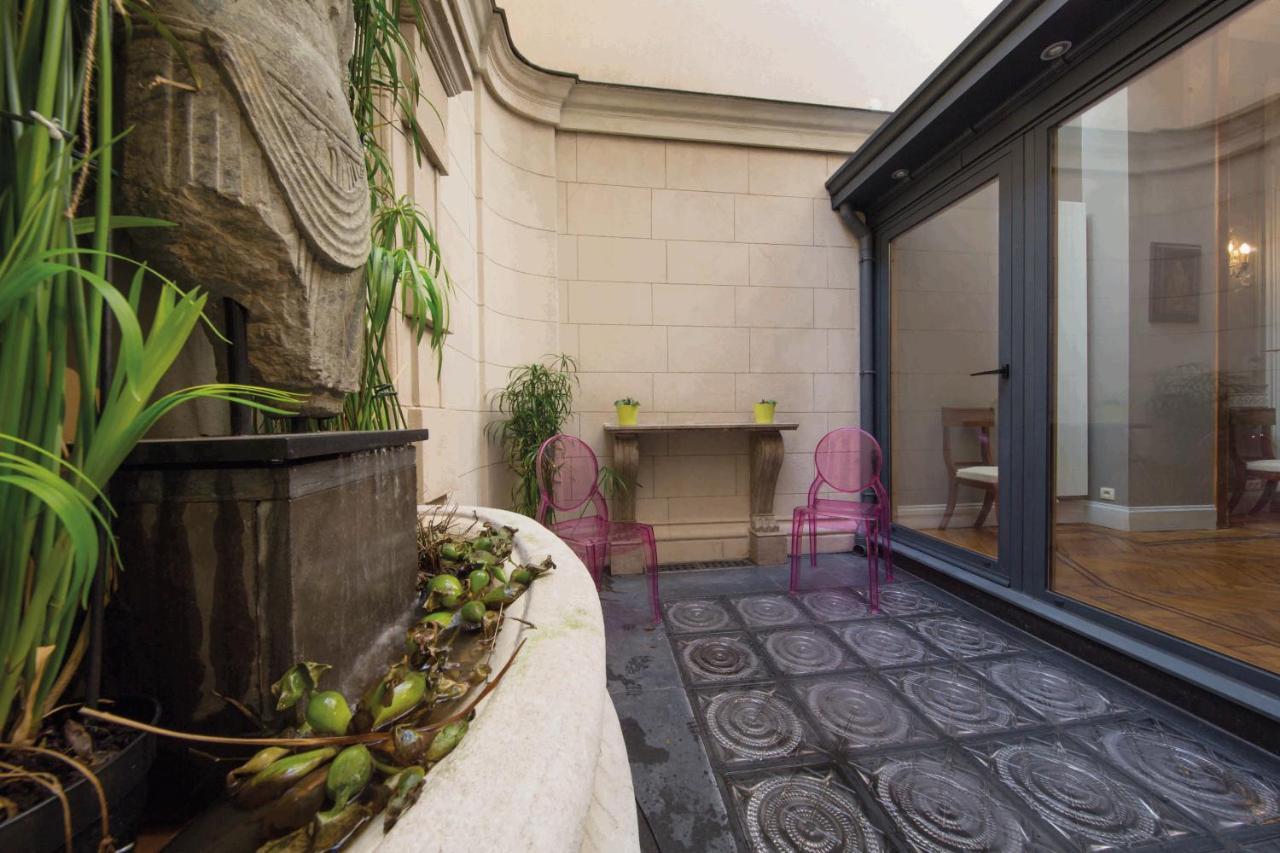 Louise Sur Cour Bed & Breakfast Saint-Gilles Ngoại thất bức ảnh
